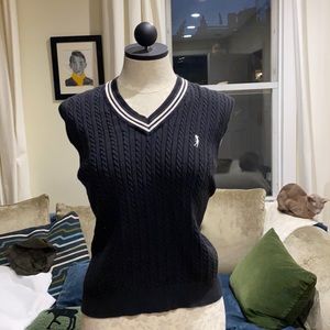 Izod ladies black golf vest